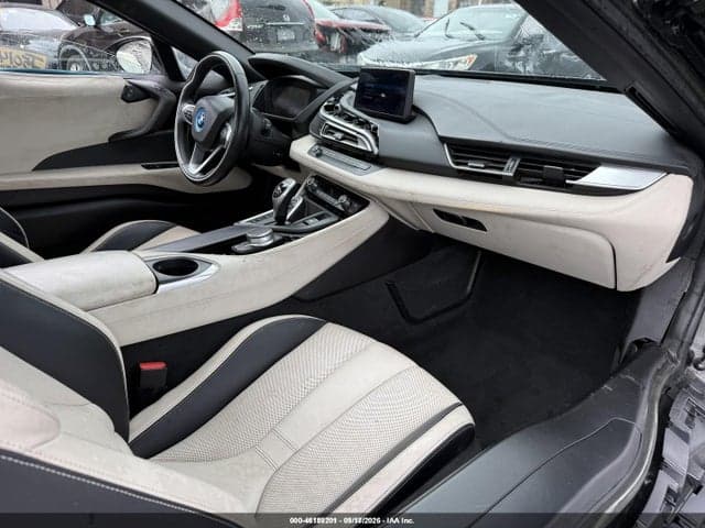 2019 BMW I8 5