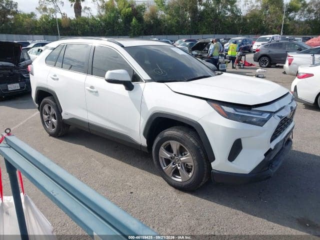 2025 TOYOTA RAV4 HYBRID XLE