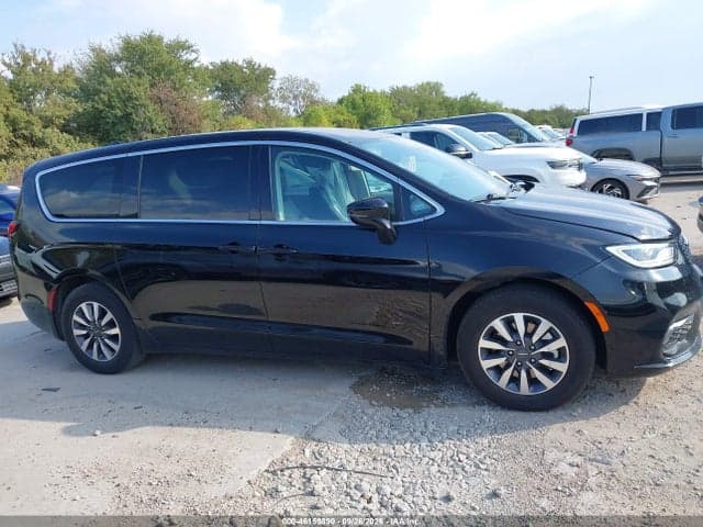 2024 CHRYSLER PACIFICA HYBRID SELECT 13