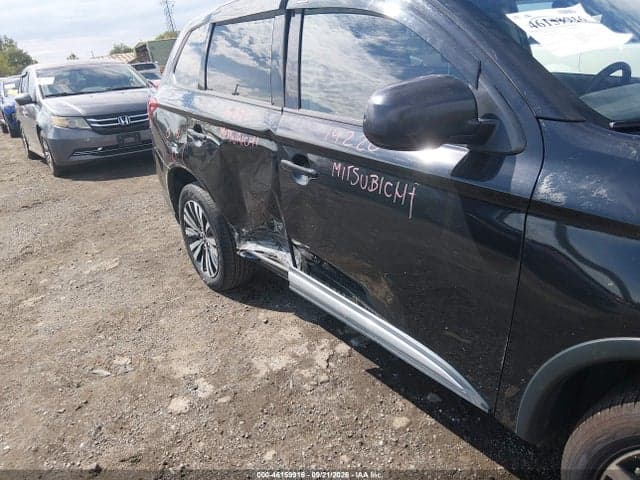 2019 MITSUBISHI OUTLANDER ES 6