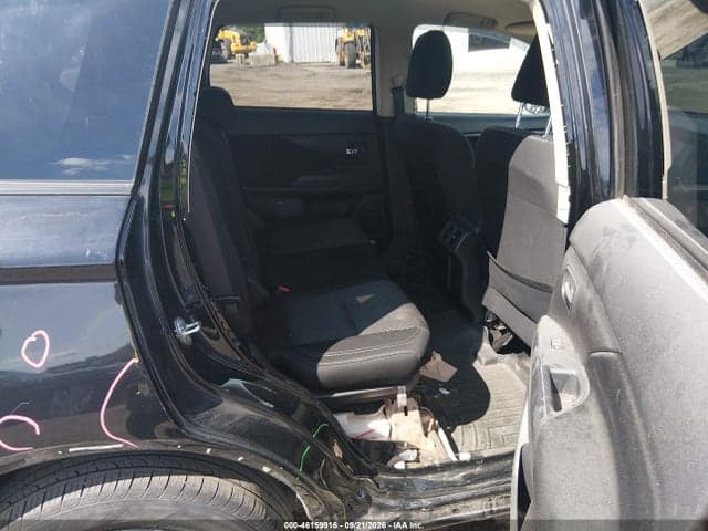 2019 MITSUBISHI OUTLANDER ES 8