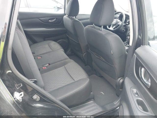 2018 NISSAN ROGUE S 8