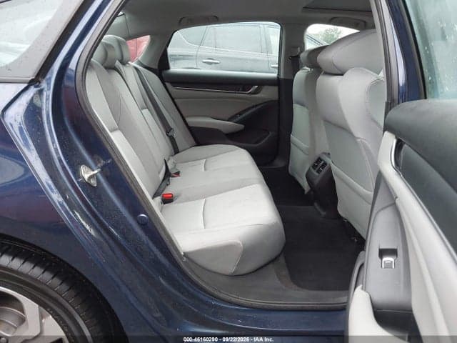 2019 HONDA ACCORD EX 8