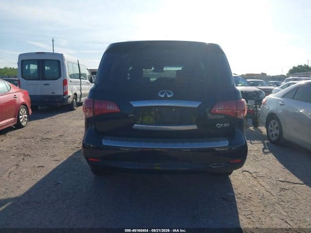 2017 INFINITI QX80 16