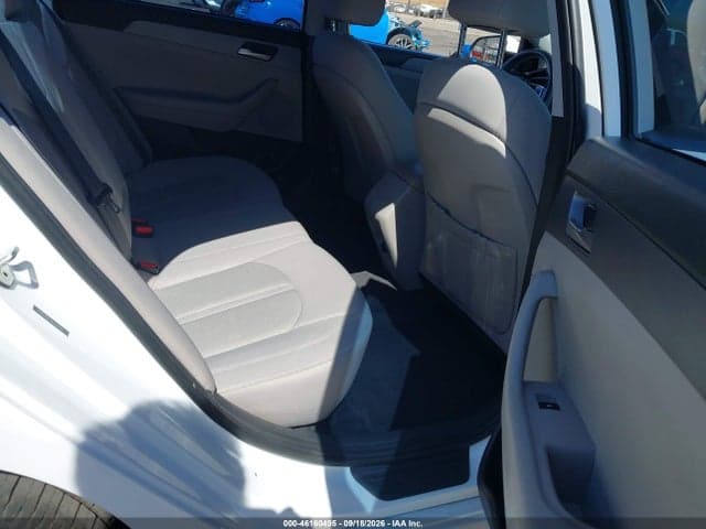2019 HYUNDAI SONATA SE 8