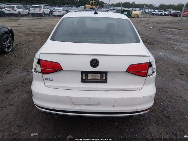 2017 VOLKSWAGEN JETTA GLI 17