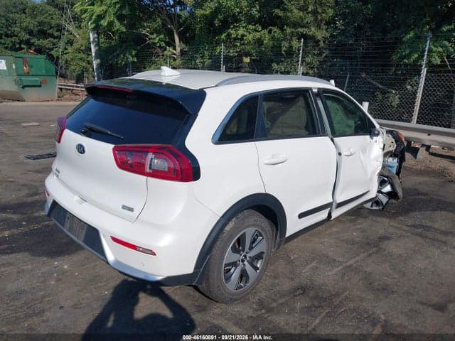 2019 KIA NIRO EX 4