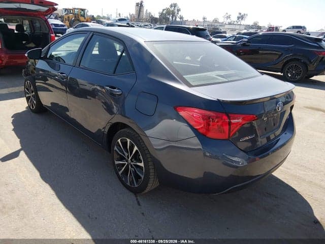 2017 TOYOTA COROLLA SE 3