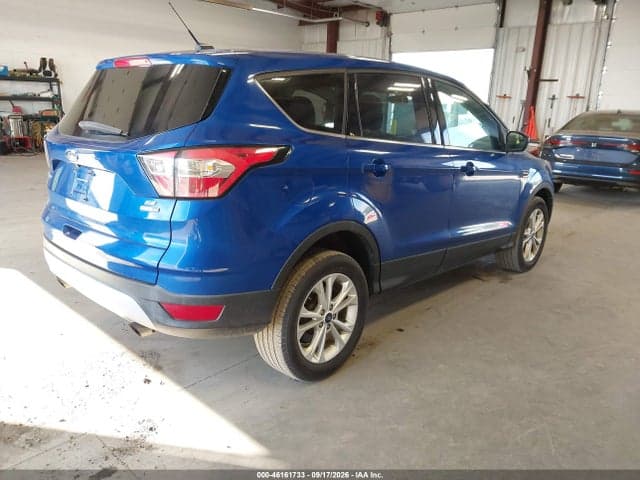 2017 FORD ESCAPE SE 4