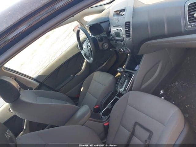 2017 KIA FORTE LX 5
