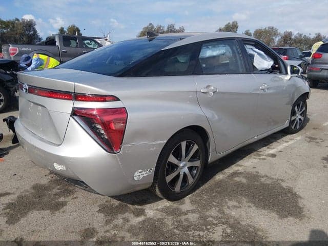 2017 TOYOTA MIRAI 4