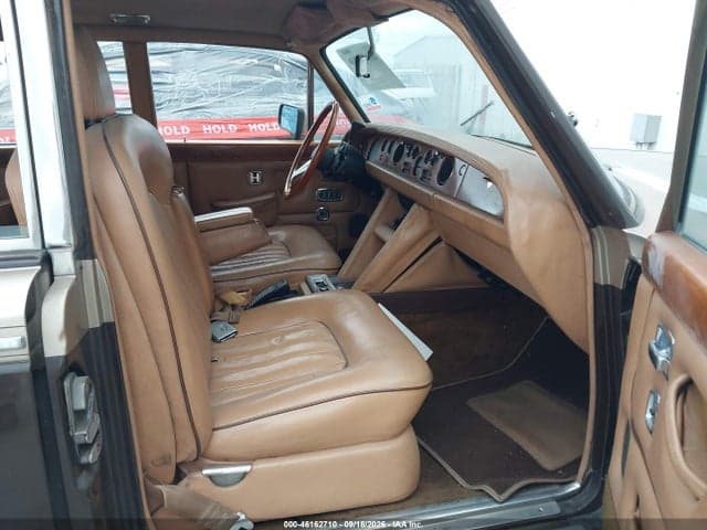 1971 ROLL ROYCE SLVER SHADOW 5