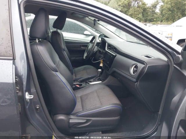 2017 TOYOTA COROLLA SE 5