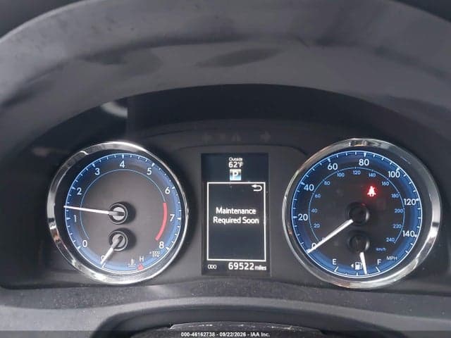 2017 TOYOTA COROLLA SE 7