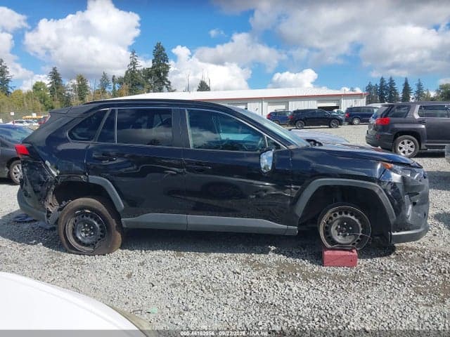 2019 TOYOTA RAV4 LE 14