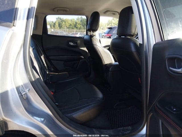 2018 JEEP COMPASS TRAILHAWK 4X4 8