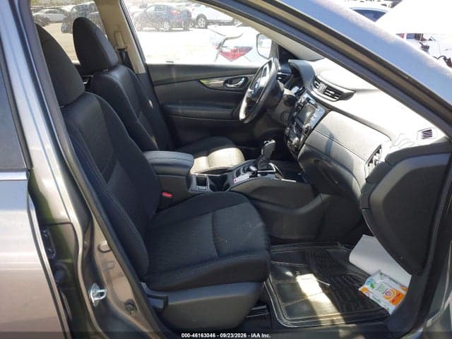 2017 NISSAN ROGUE SV 5