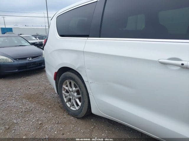 2025 CHRYSLER PACIFICA SELECT 6