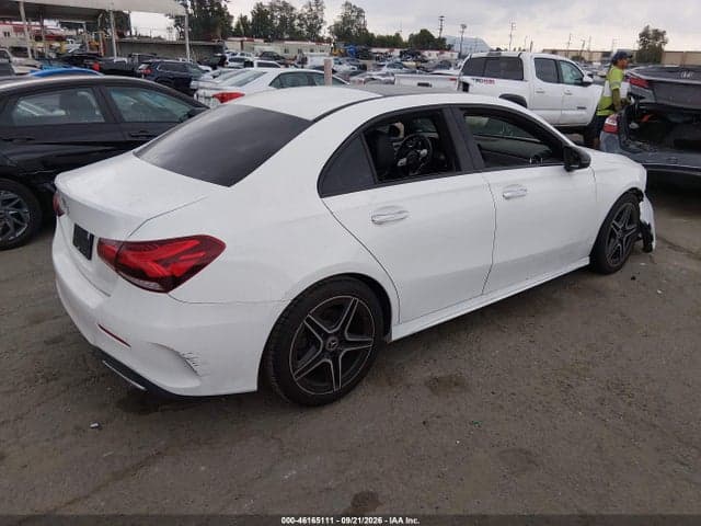 2019 MERCEDES-BENZ A 220 4