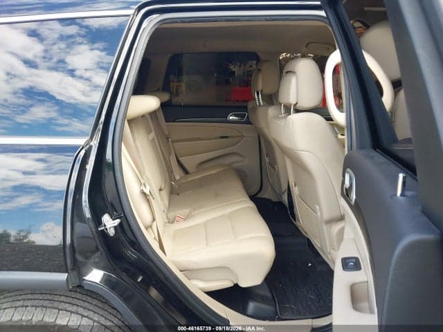 2020 JEEP GRAND CHEROKEE LAREDO E 4X4 8