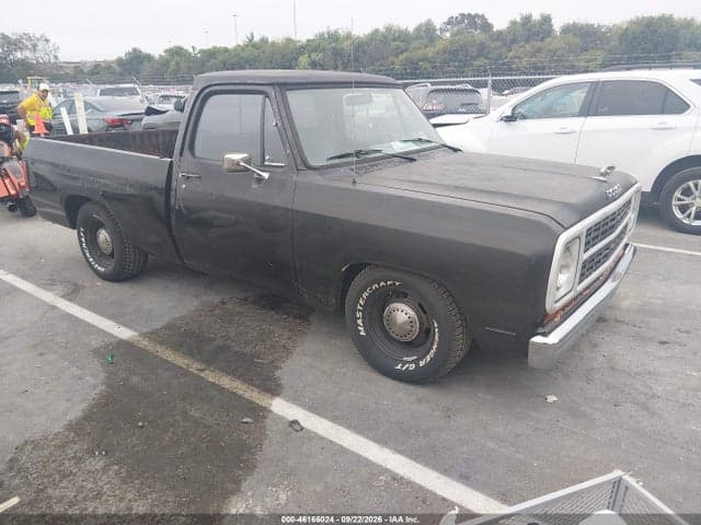 1982 DODGE D-SERIES D150 1
