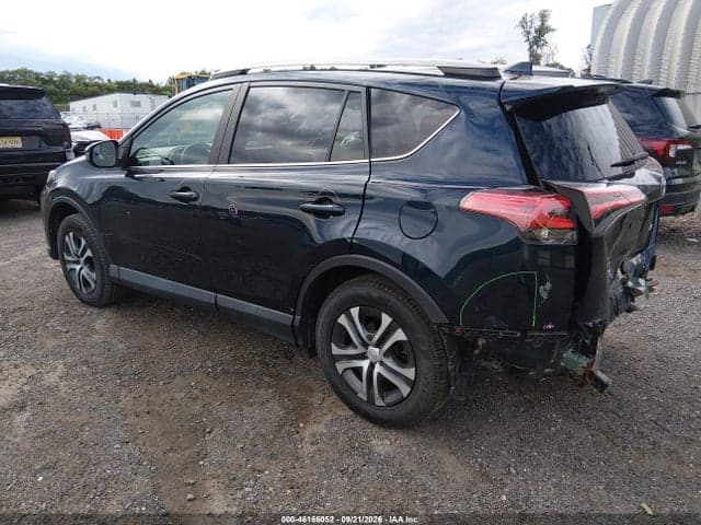 2018 TOYOTA RAV4 LE 3
