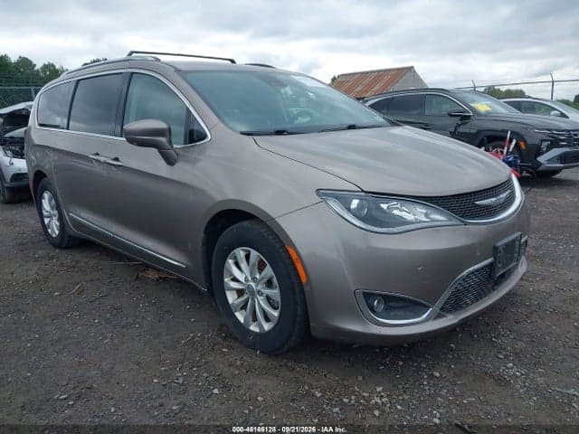 2018 CHRYSLER PACIFICA TOURING L 1