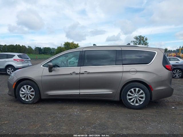 2018 CHRYSLER PACIFICA TOURING L 14