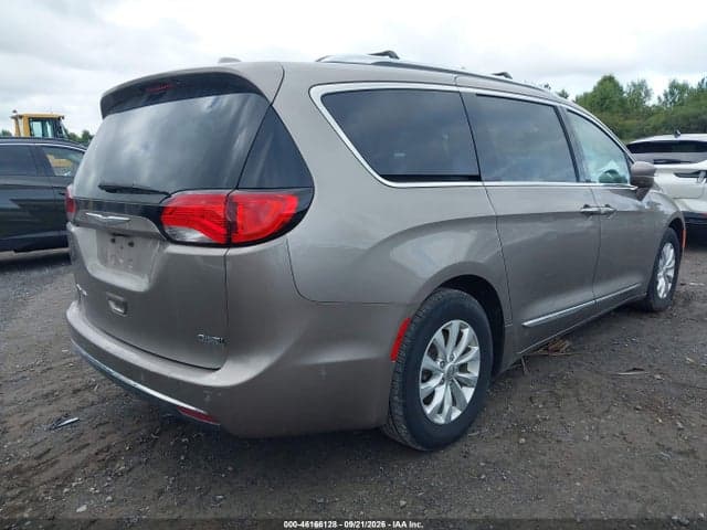 2018 CHRYSLER PACIFICA TOURING L 4