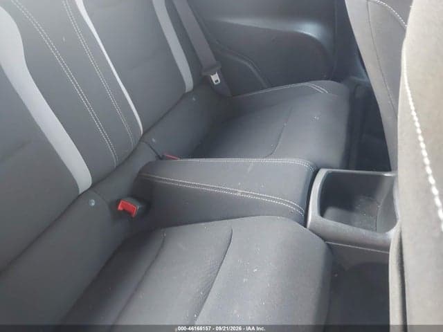 2017 CHEVROLET CAMARO 1LT 8