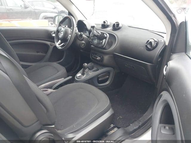 2017 SMART FORTWO PASSION 5