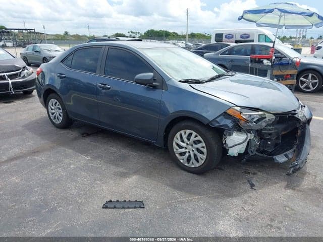2017 TOYOTA COROLLA LE 1