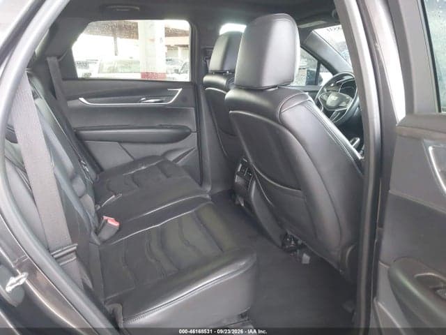 2017 CADILLAC XT5 PLATINUM 8