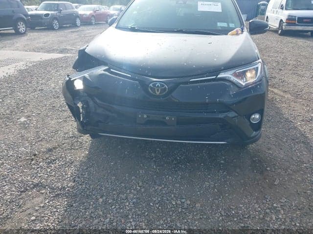 2018 TOYOTA RAV4 XLE 12