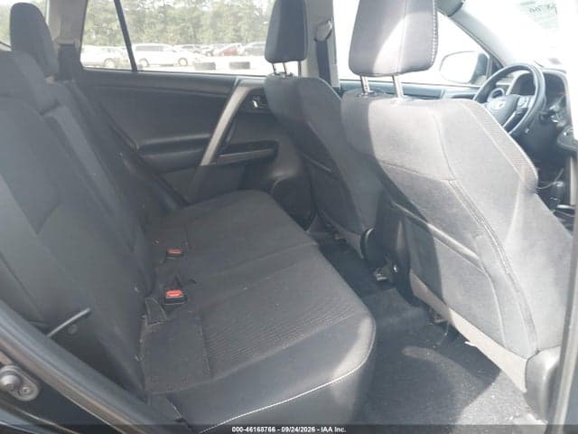 2018 TOYOTA RAV4 XLE 8