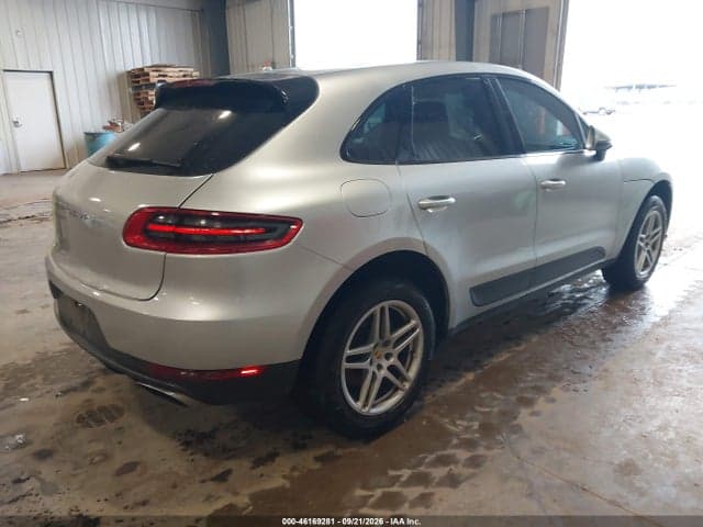2017 PORSCHE MACAN 4