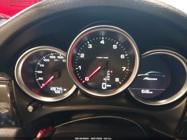 2017 PORSCHE MACAN 7