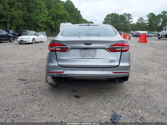 2020 FORD FUSION SE 19