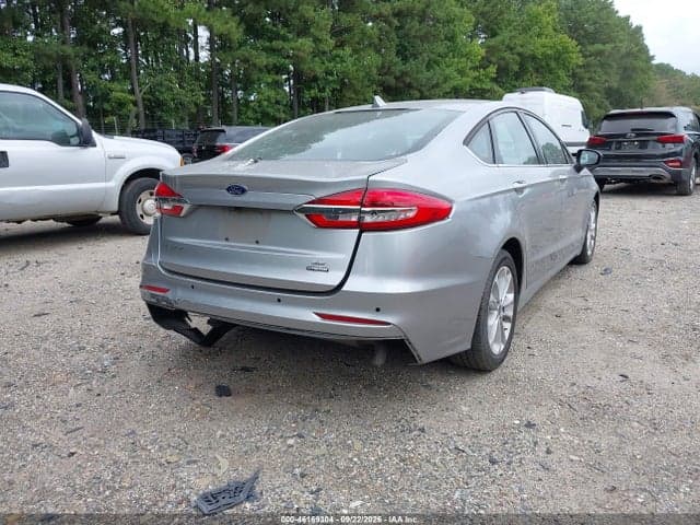 2020 FORD FUSION SE 4