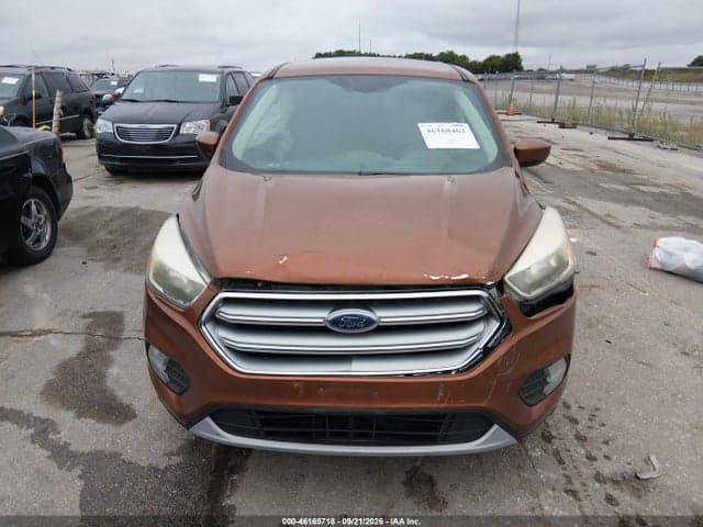 2017 FORD ESCAPE SE 6