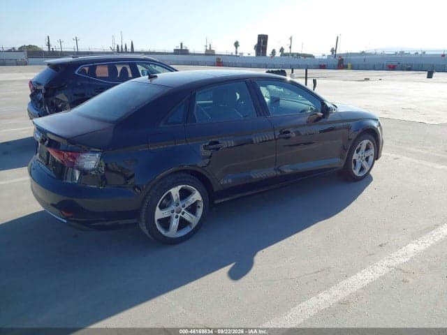 2017 AUDI A3 2.0T PREMIUM 4