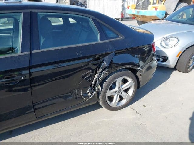 2017 AUDI A3 2.0T PREMIUM 6