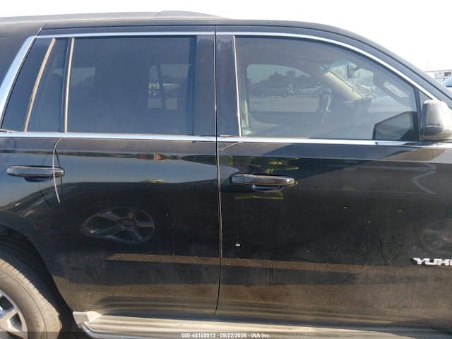 2017 GMC YUKON SLE 13
