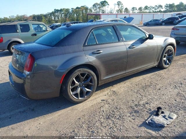 2021 CHRYSLER 300 4