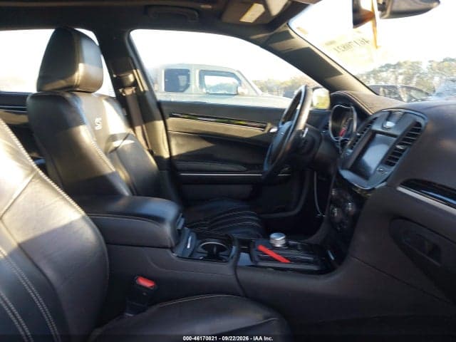 2021 CHRYSLER 300 5