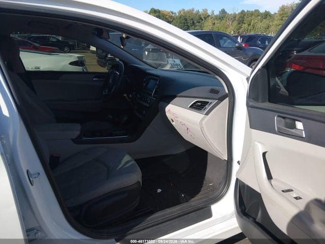 2018 HYUNDAI SONATA SE 5