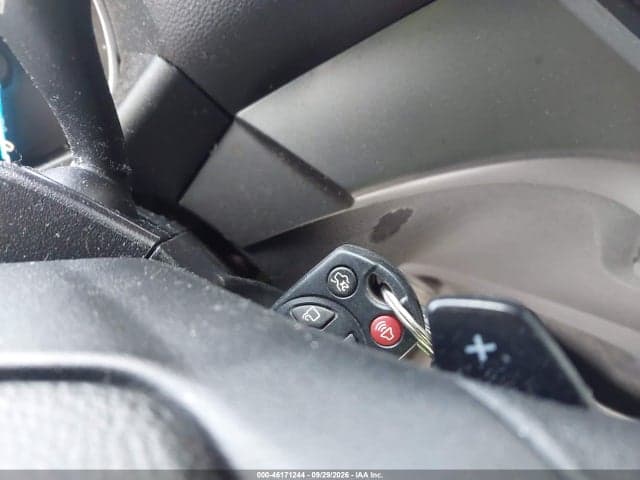 2017 FORD ESCAPE SE 11