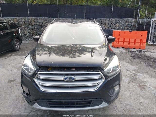 2017 FORD ESCAPE SE 6