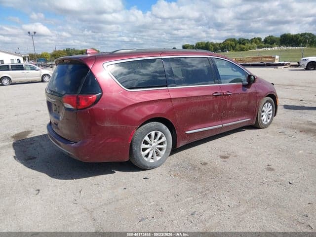 2017 CHRYSLER PACIFICA TOURING-L 4