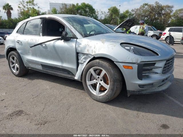 2021 PORSCHE MACAN